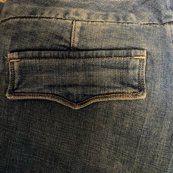New Lucky Jeans - Picture 3 of 9
